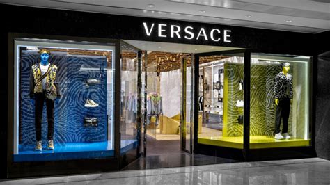 versace lavora con noi milano|versace sito ufficiale.